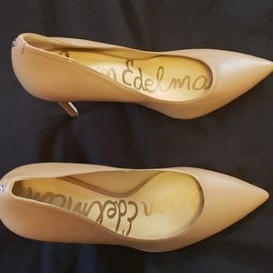WOMEN SHOES